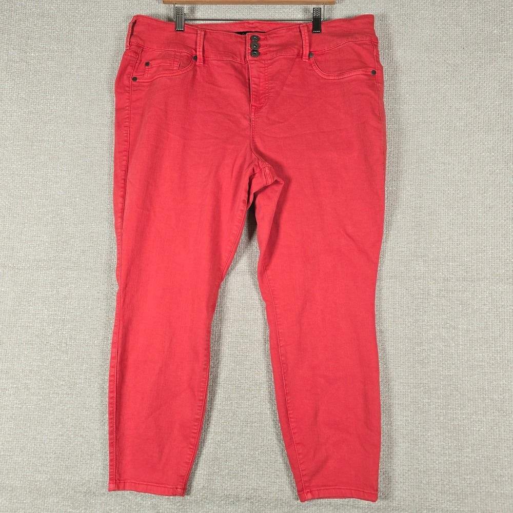 Torrid Denim Womens 22S Coral Red Skinny Jeans Triple Button Fly Plus Size Short
